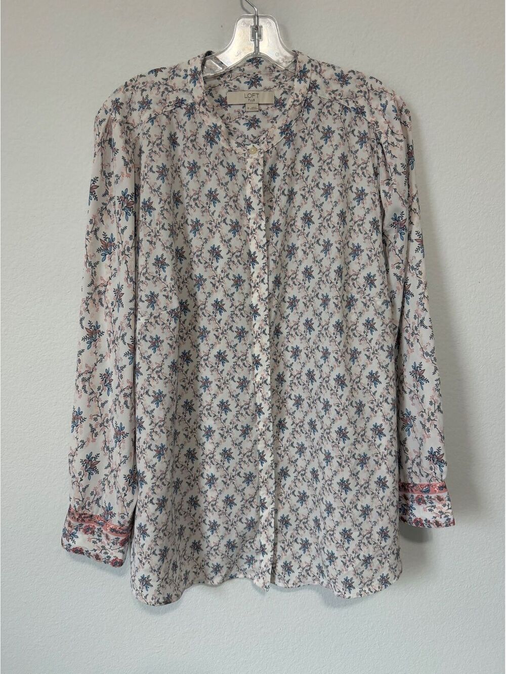 LOFT Long Sleeve Button Up Multicolor Floral Semi-Sheer Shirt Women's Size 18
